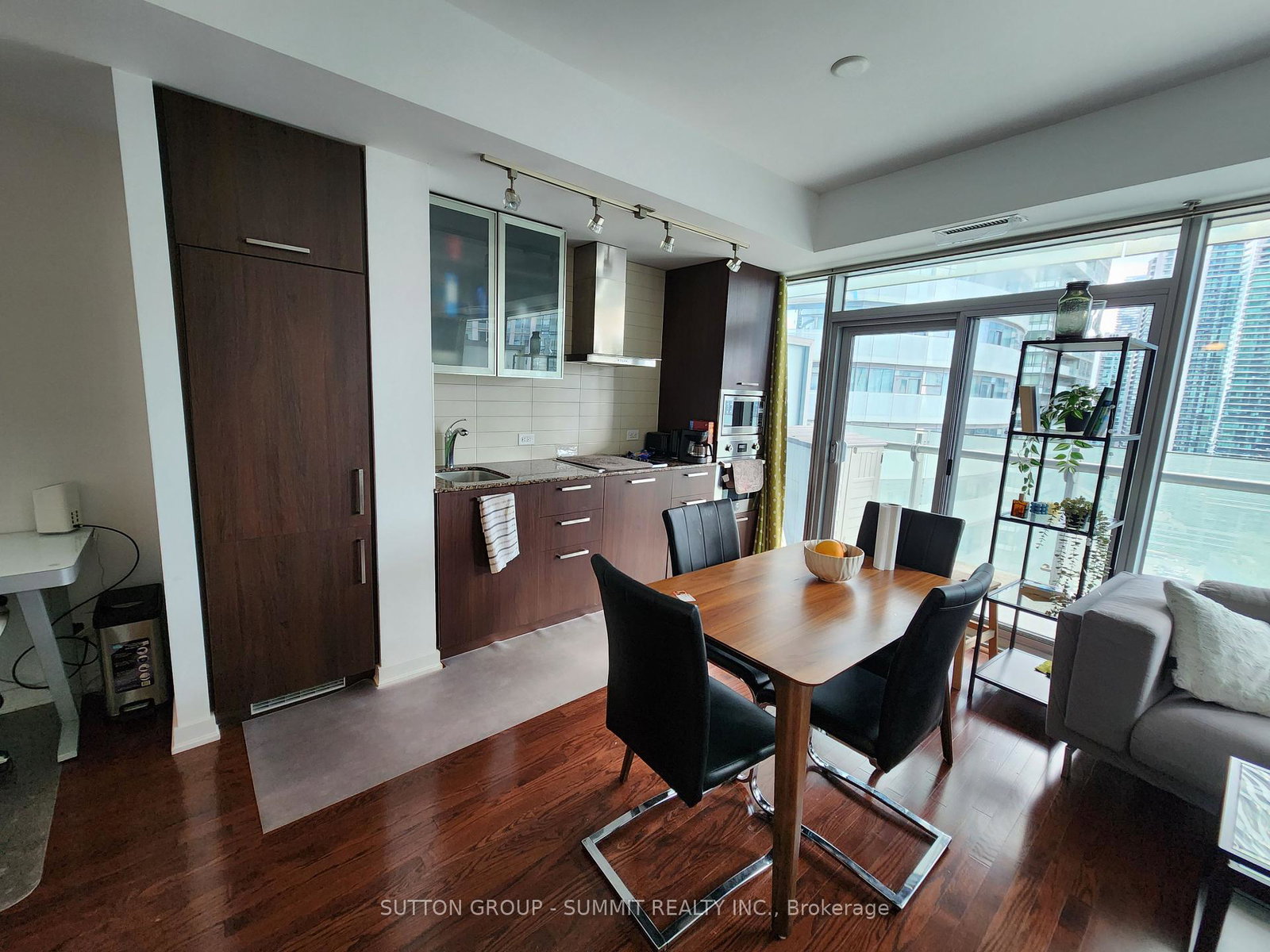 12-york-street-toronto-ontario-c12365484