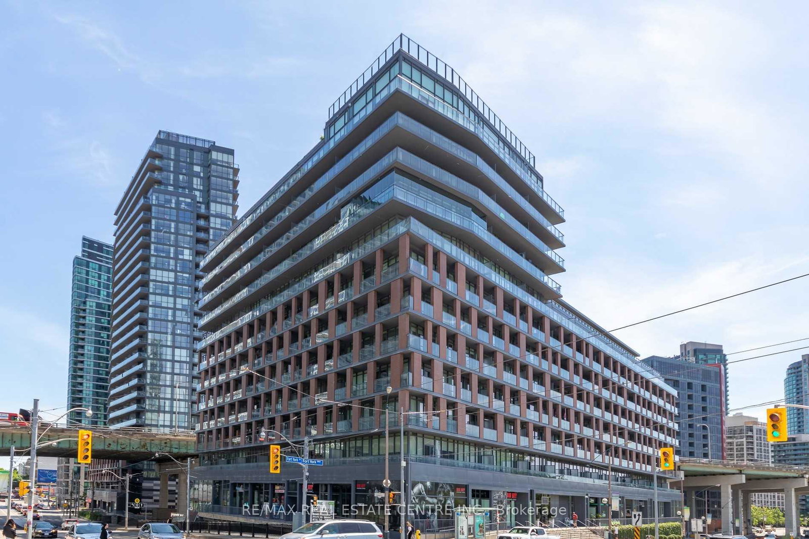 169-fort-york-boulevard-toronto-ontario-c12365486