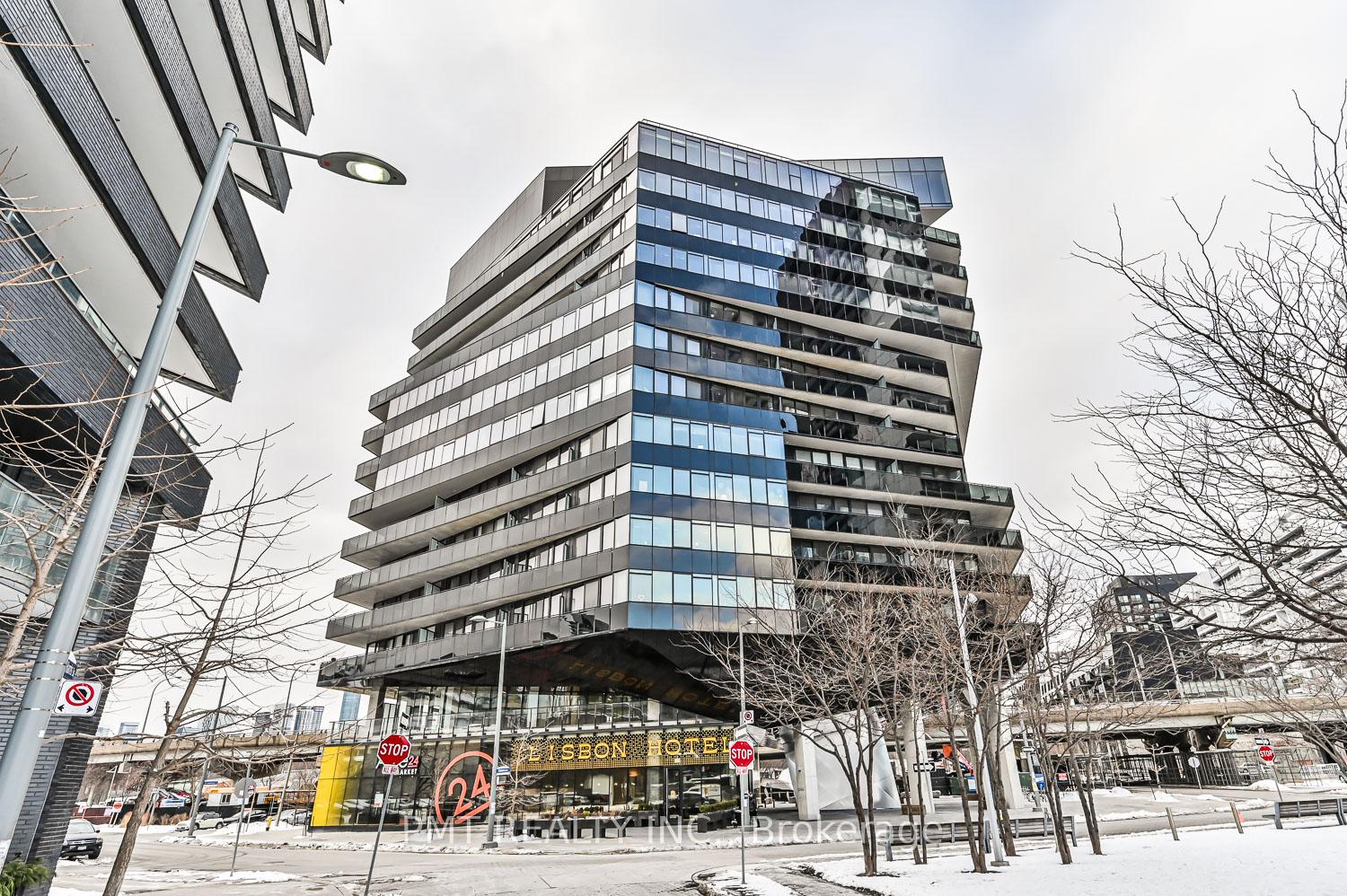 21-lawren-harris-square-toronto-ontario-c12365526