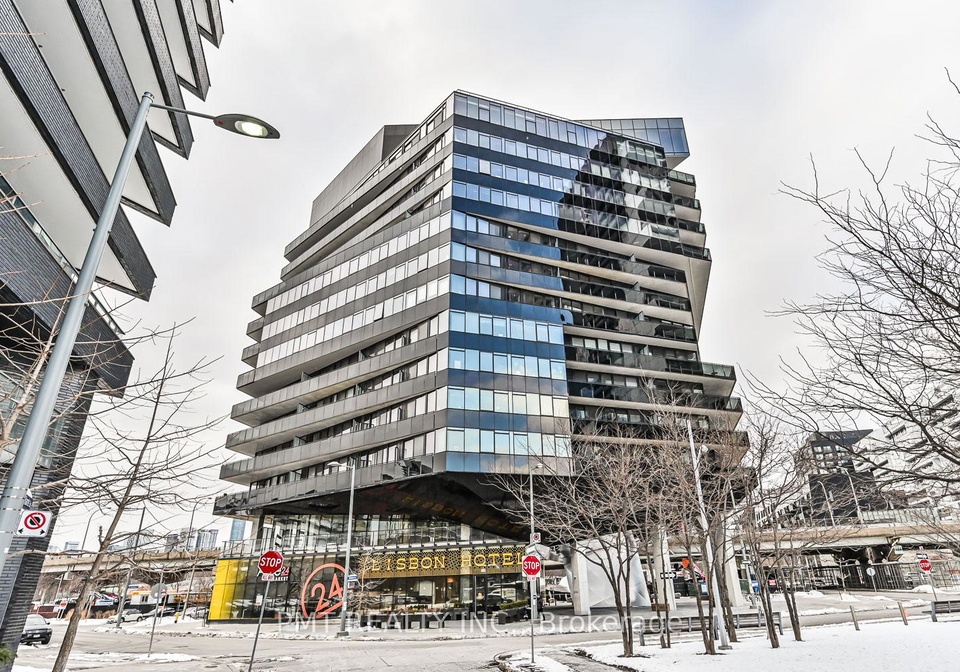 21-lawren-harris-square-toronto-ontario-c12365526