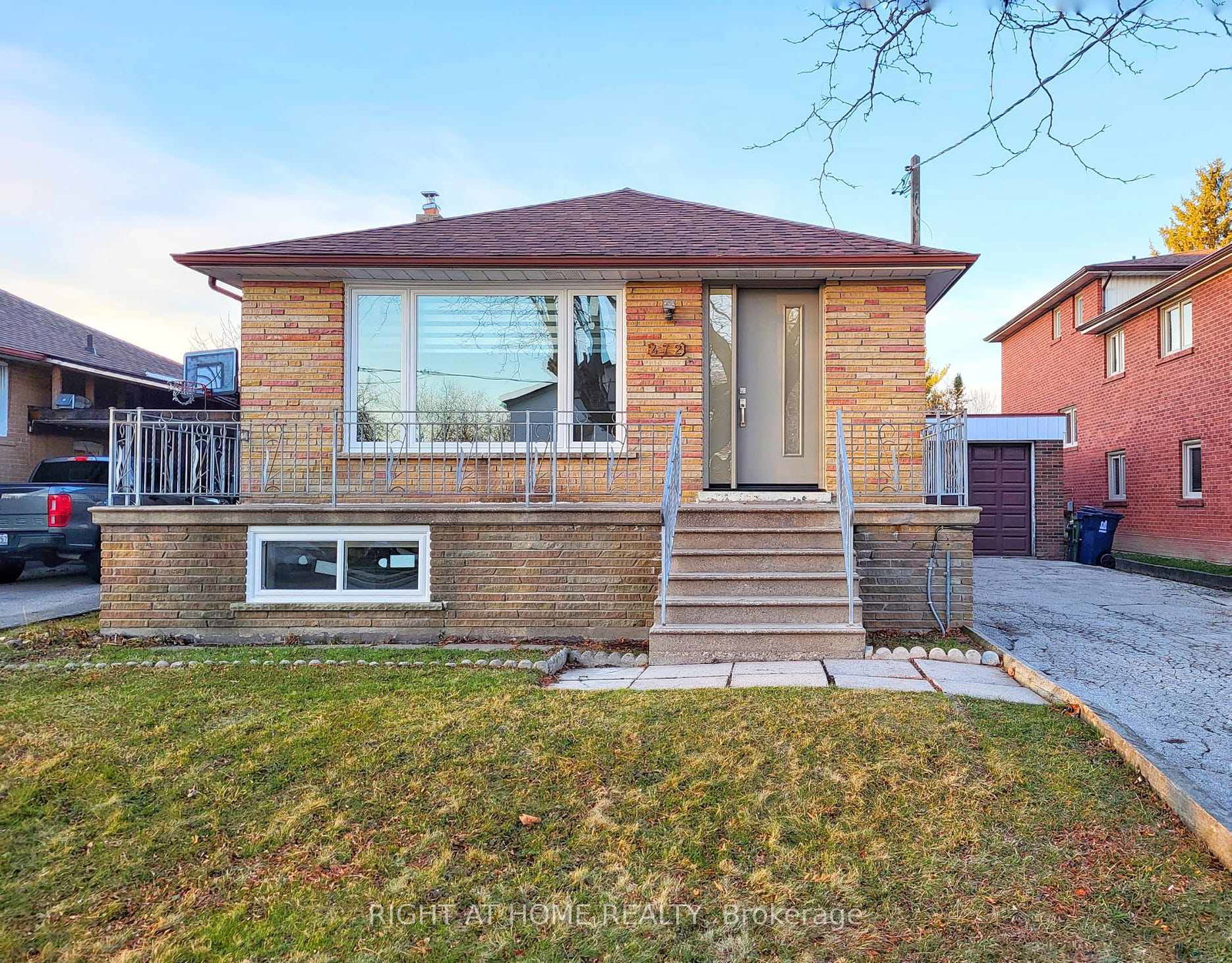 472-ellerslie-avenue-toronto-ontario-c12365640