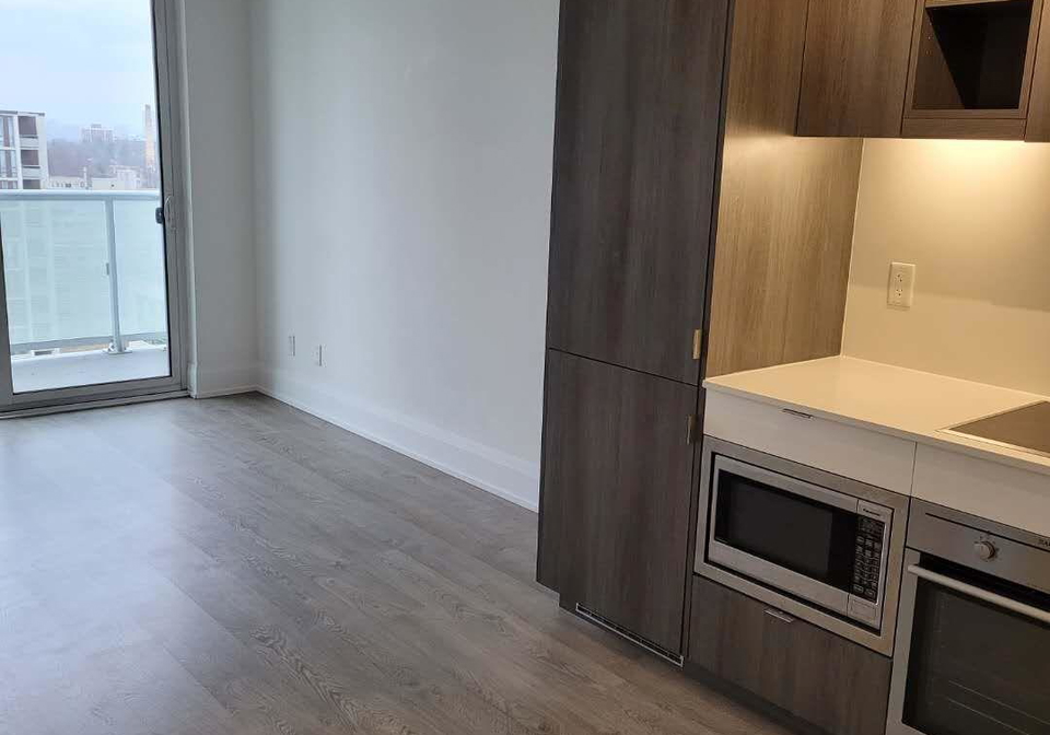 101-erskine-avenue-e-toronto-ontario-c12365689