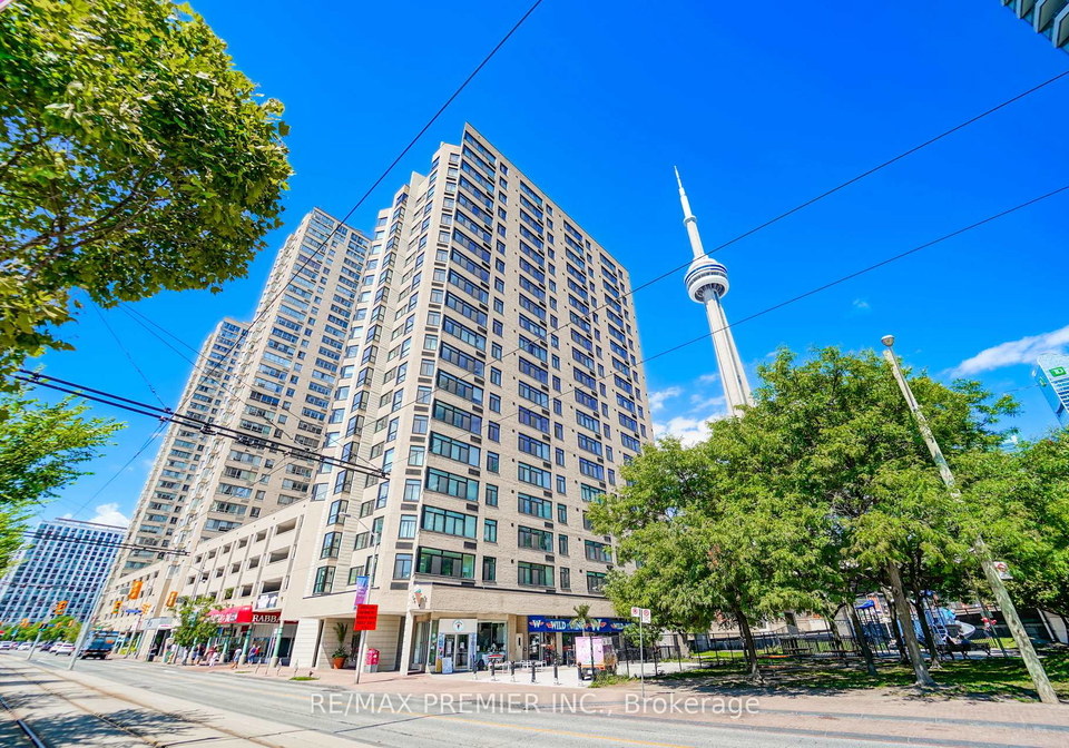 250-queens-quay-boulevard-w-toronto-ontario-c12365737