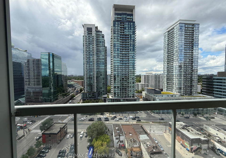 28-empress-avenue-north-york-ontario-c12365959