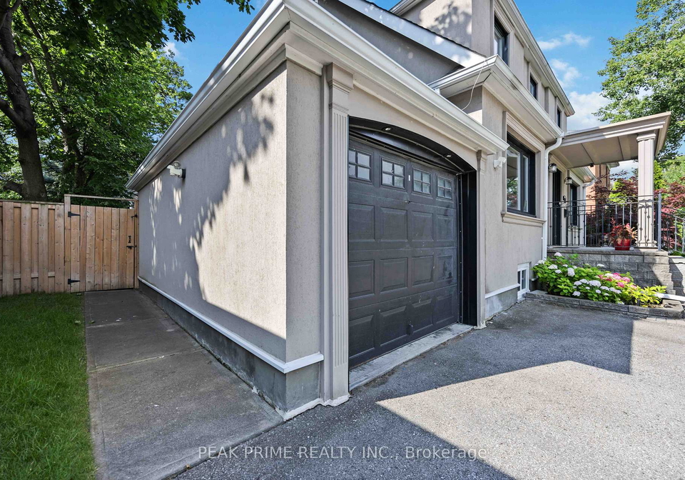 211-glendora-avenue-north-york-ontario-c12366072