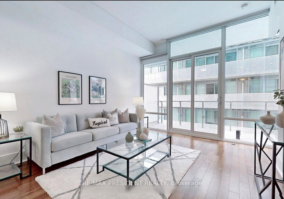 29-queens-quay-e-toronto-ontario-c12366131