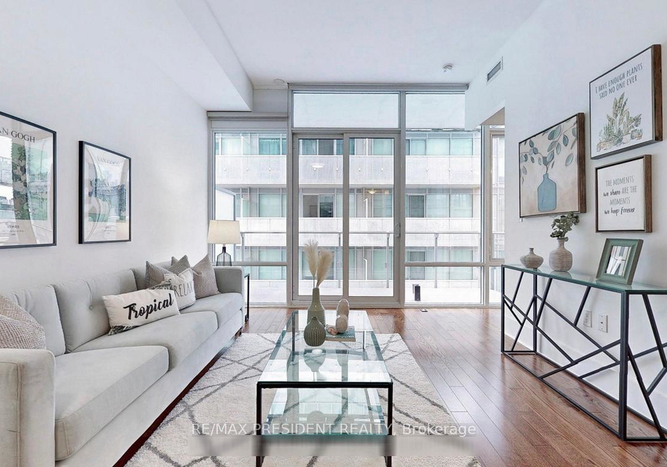 29-queens-quay-e-toronto-ontario-c12366131