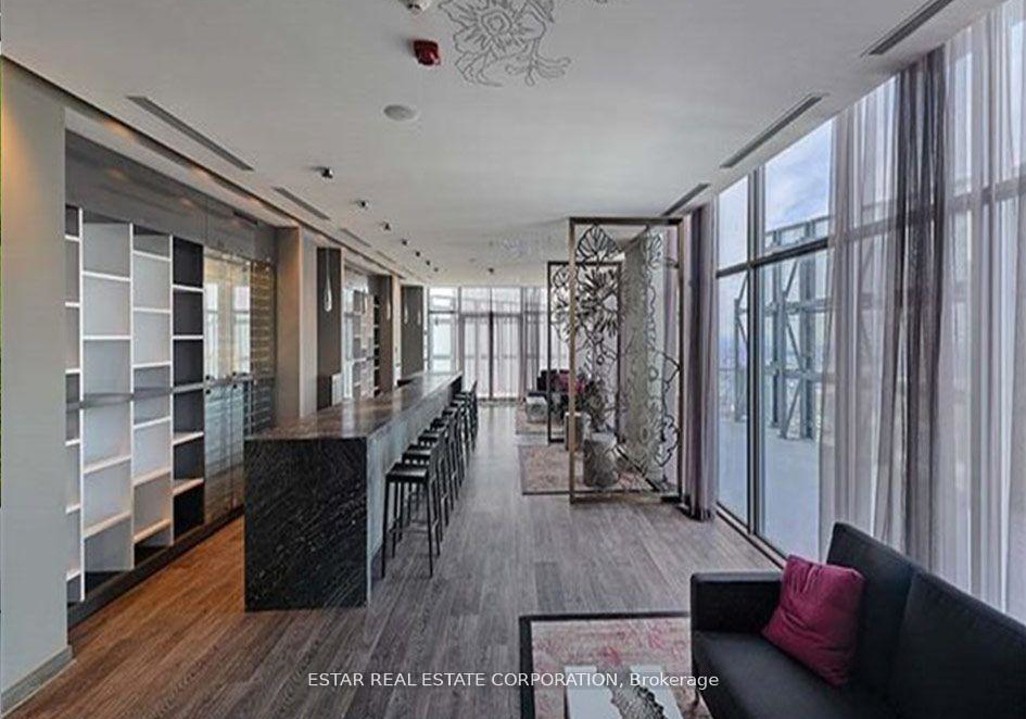 1080-bay-street-toronto-ontario-c12366487
