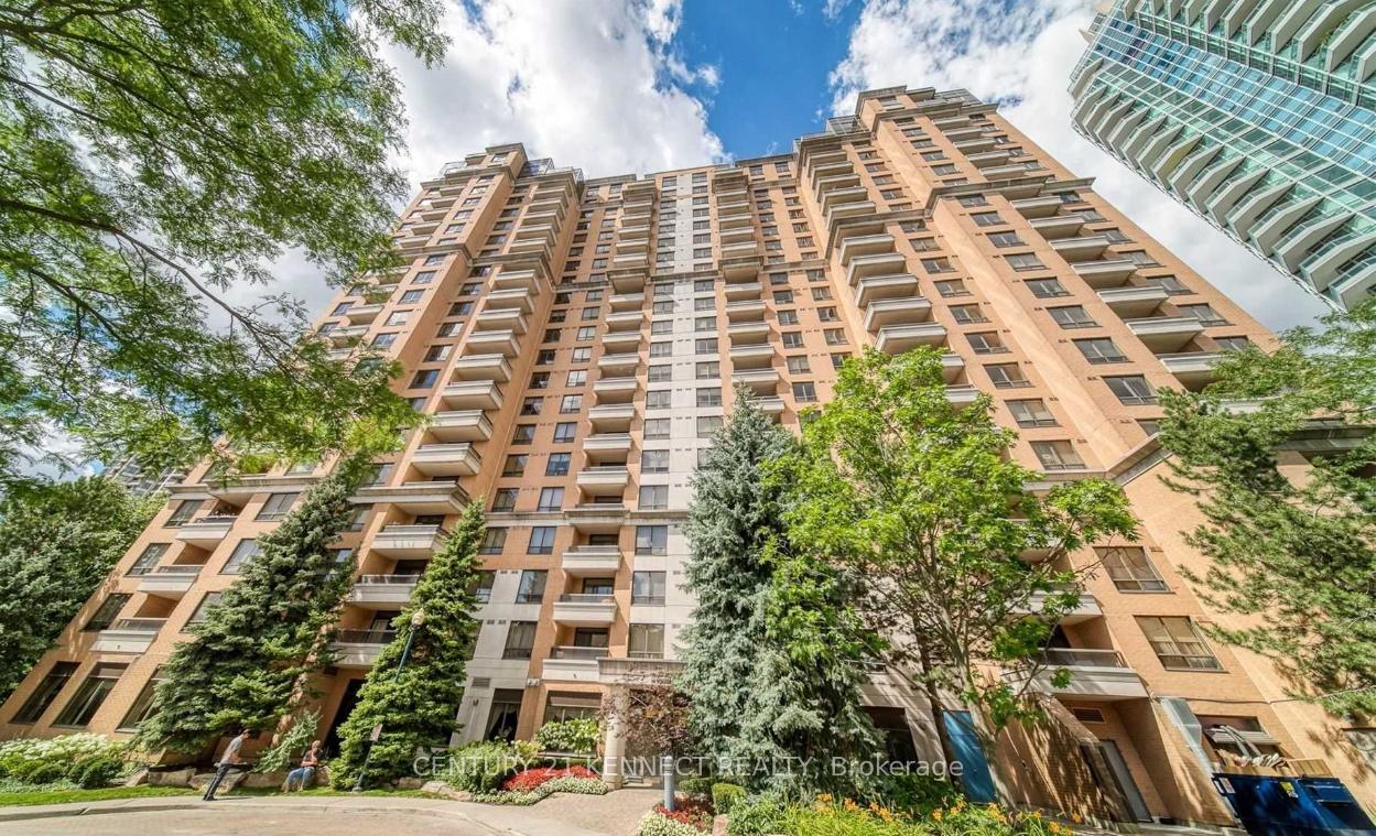 18-sommerset-way-n-north-york-ontario-c12366510