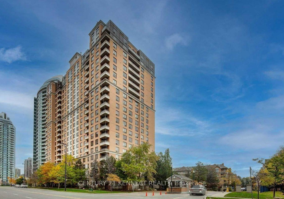 18-sommerset-way-n-north-york-ontario-c12366510