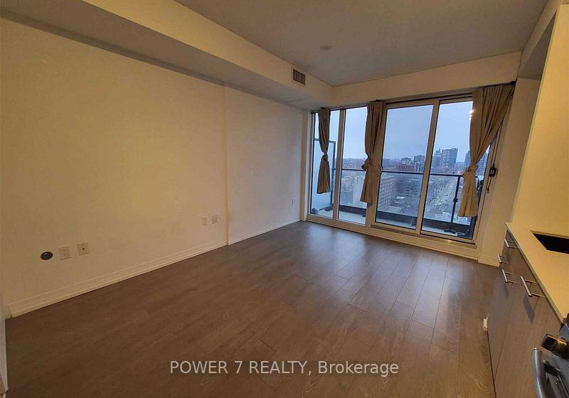 251-jarvis-street-toronto-ontario-c12366521