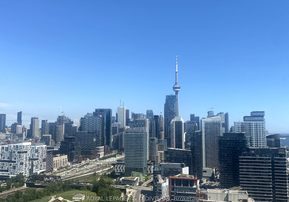 219-fort-york-boulevard-toronto-ontario-c12366613