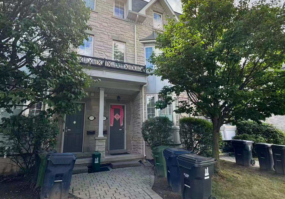 211-finch-avenue-e-north-york-ontario-c12366630