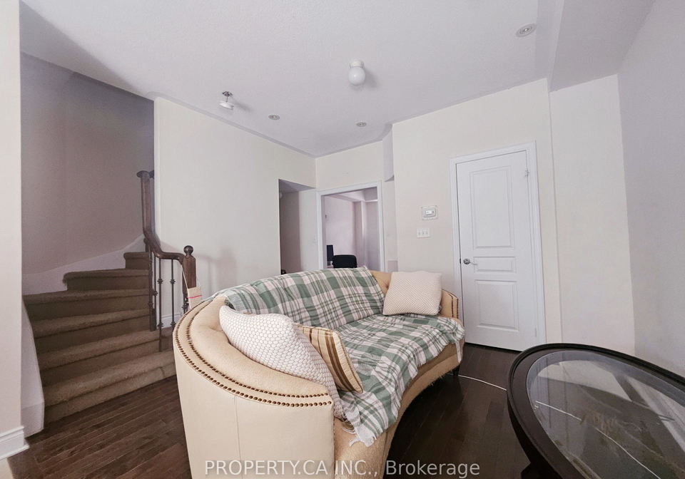 211-finch-avenue-e-north-york-ontario-c12366630