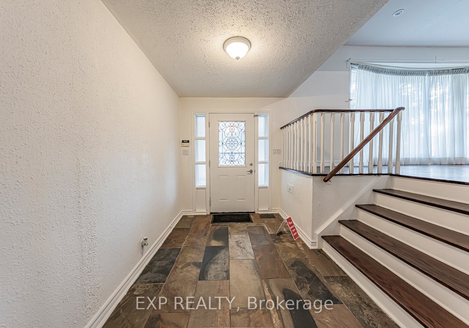 32-dunlace-drive-north-york-ontario-c12366668