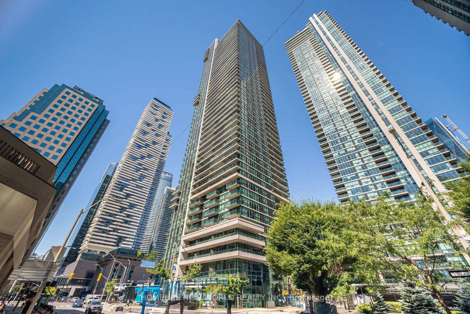 33-bay-street-toronto-ontario-c12366840