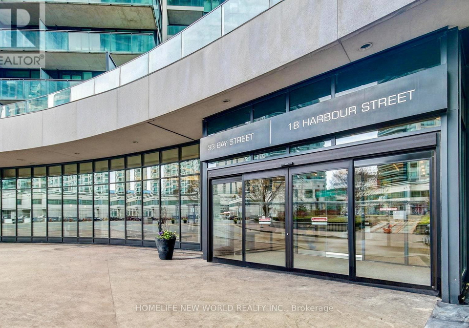 33-bay-street-toronto-ontario-c12366840