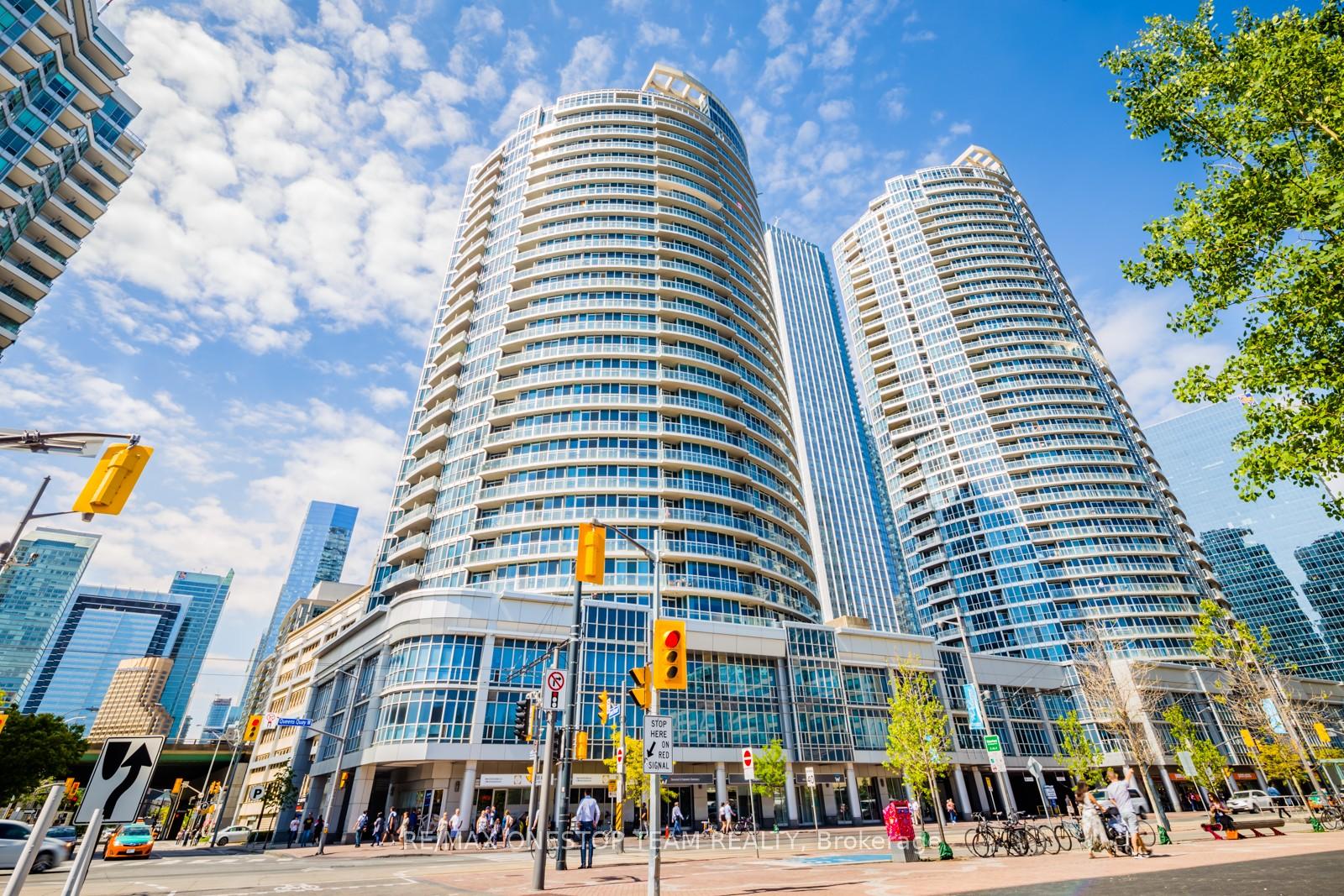 218-queens-quay-w-toronto-ontario-c12366919
