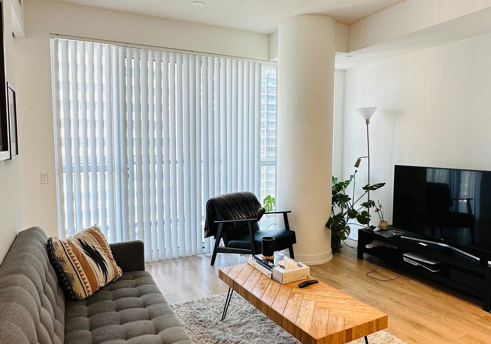 87-peter-street-toronto-ontario-c12366975