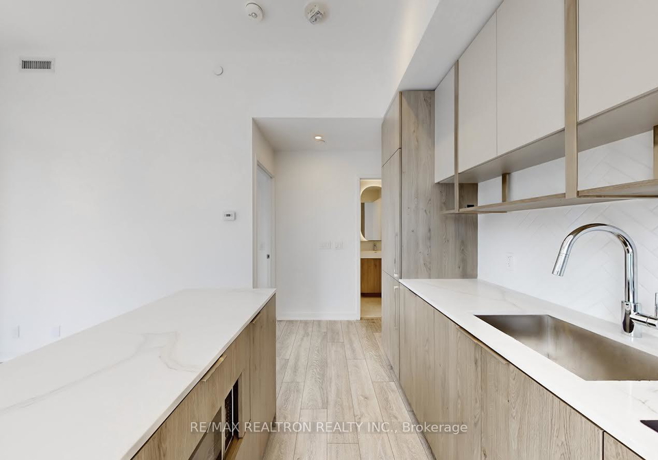 15-holmes-avenue-north-york-ontario-c12367028