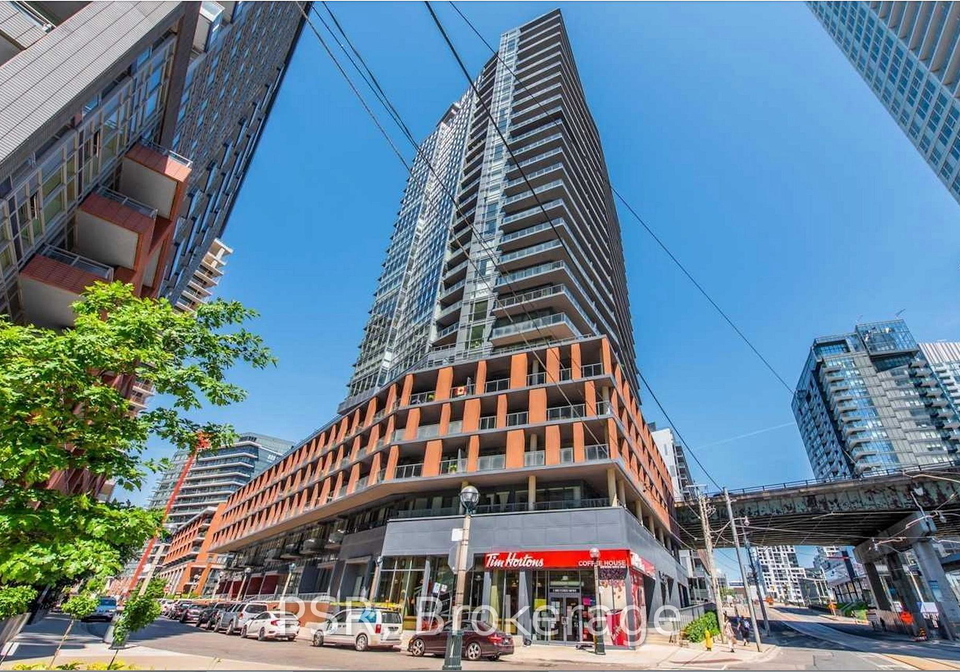 20-bruyeres-mews-toronto-ontario-c12367152