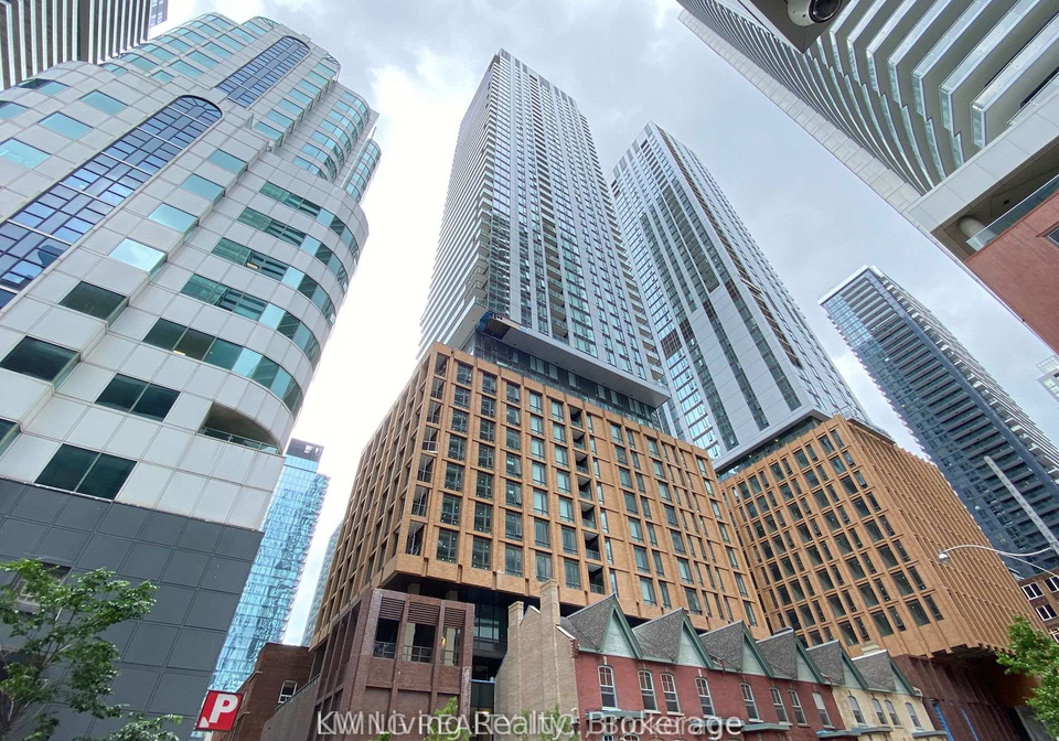 8-widmer-street-toronto-ontario-c12367153