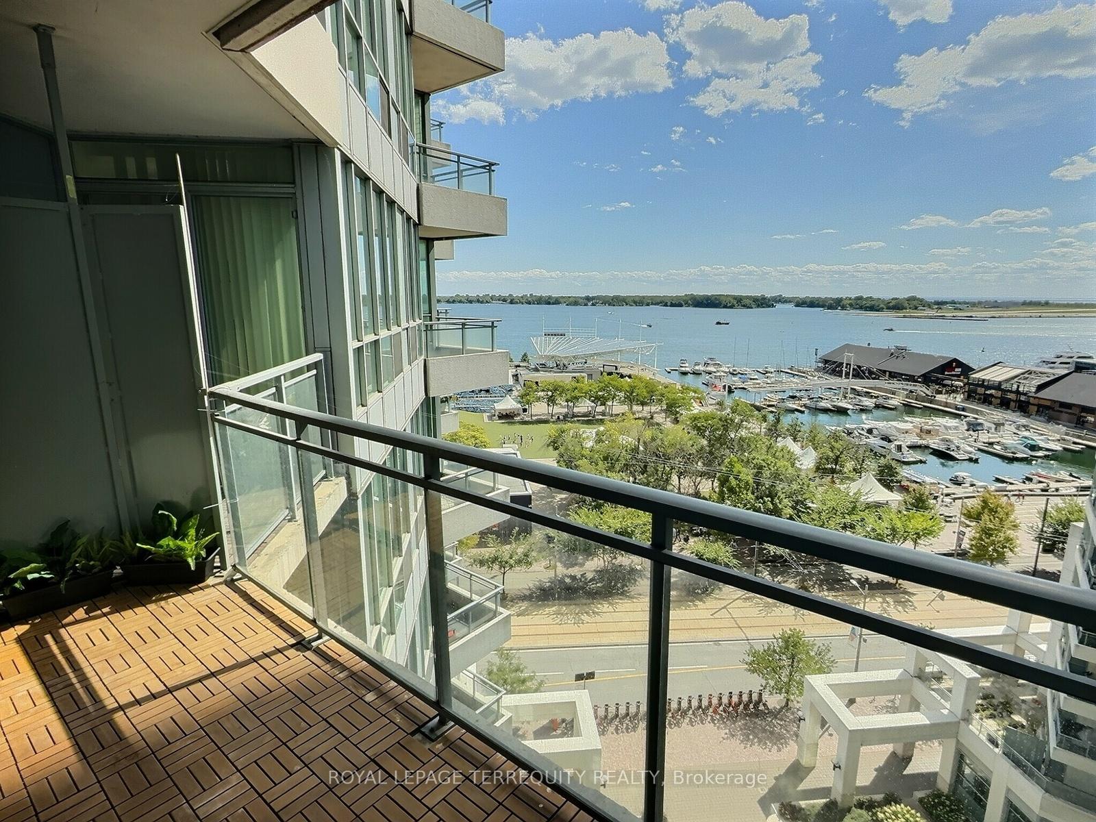 228-queens-quay-w-toronto-ontario-c12367527