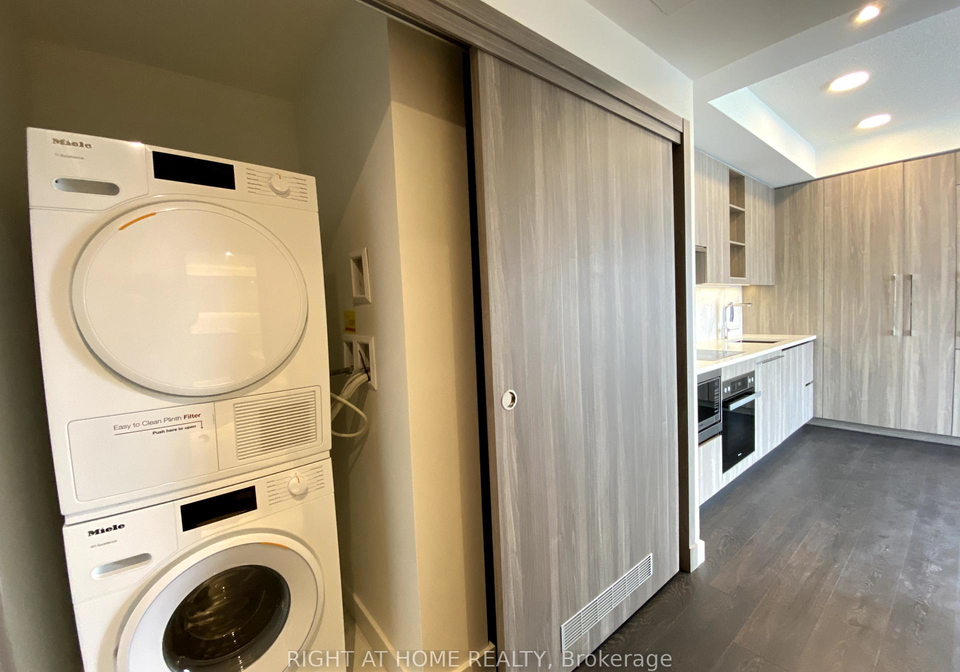 25-mcmahon-drive-north-york-ontario-c12367765