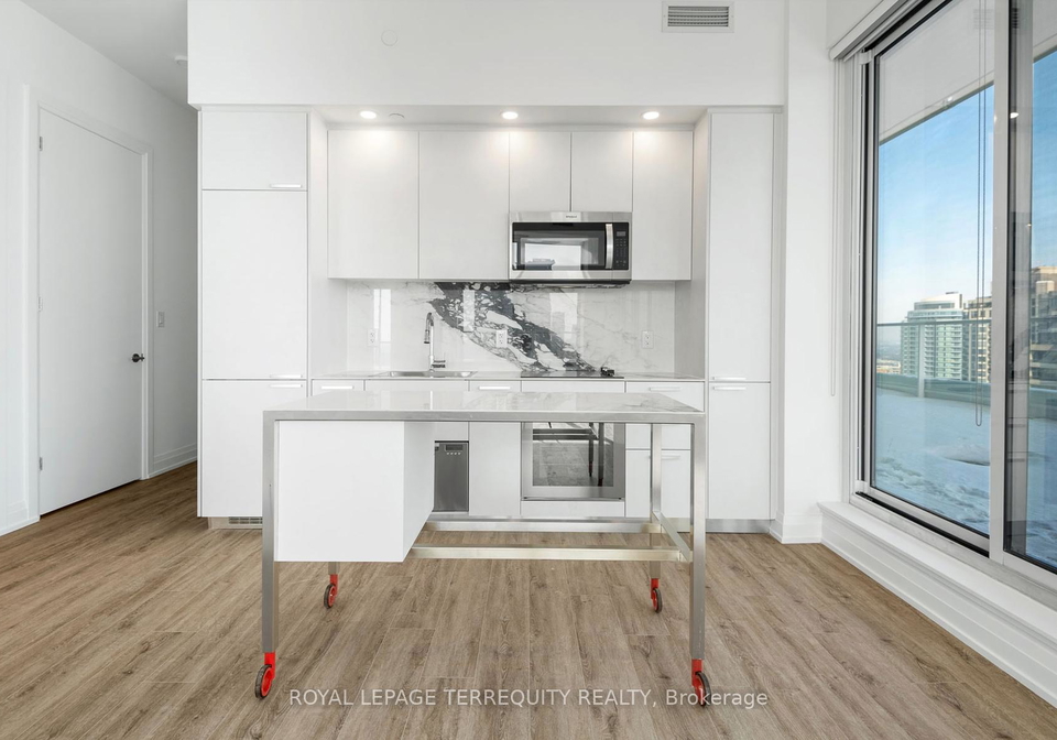 75-canterbury-place-toronto-ontario-c12367834