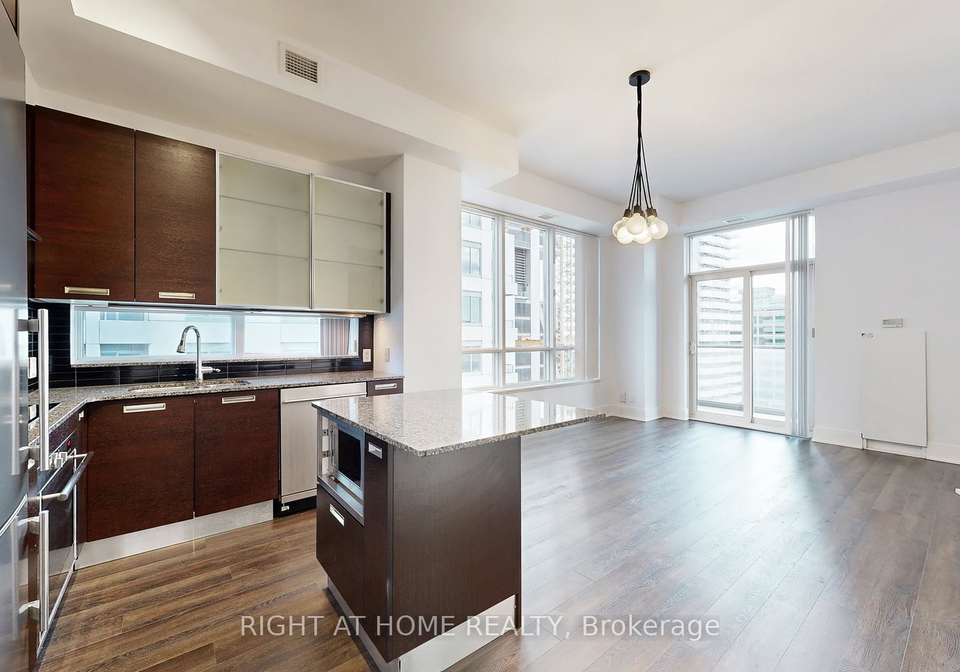 21-balmuto-street-toronto-ontario-c12367852