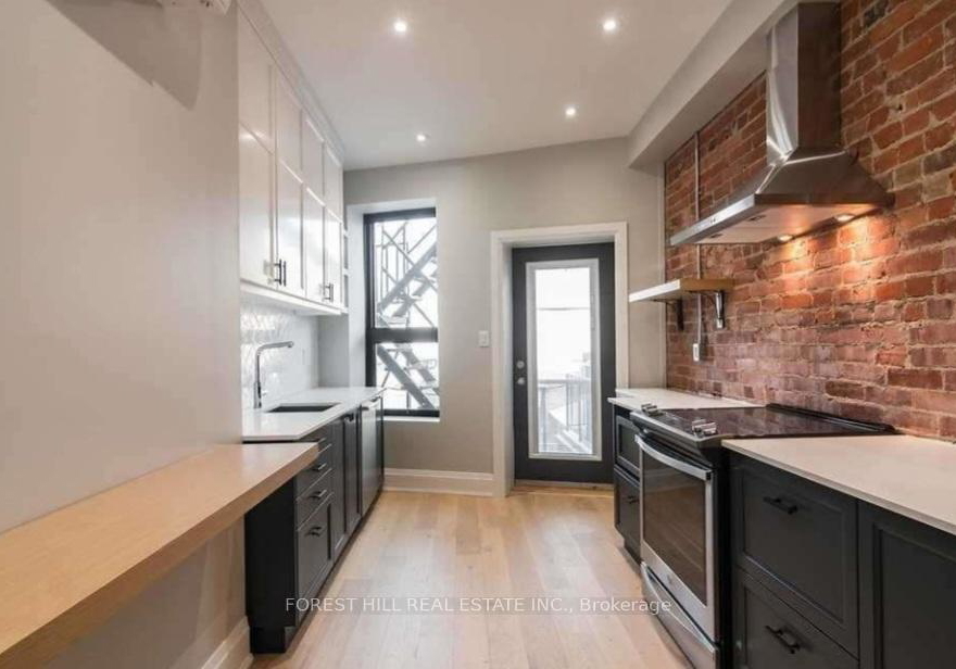 1216-dundas-street-w-toronto-ontario-c12368037