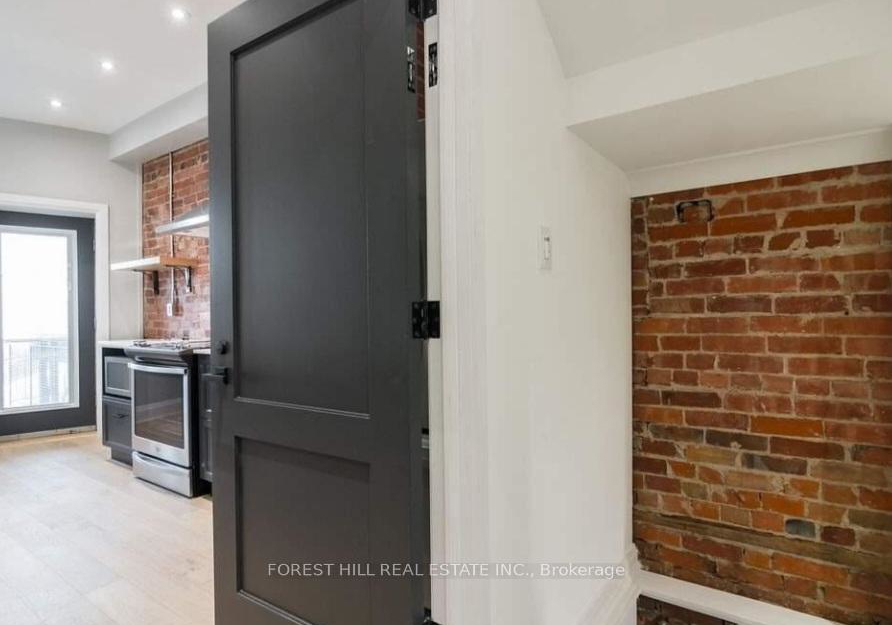 1216-dundas-street-w-toronto-ontario-c12368037