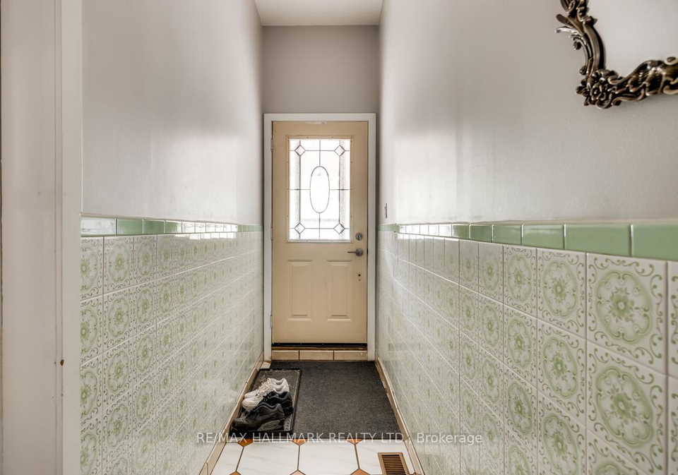 227-shaw-street-toronto-ontario-c12368183