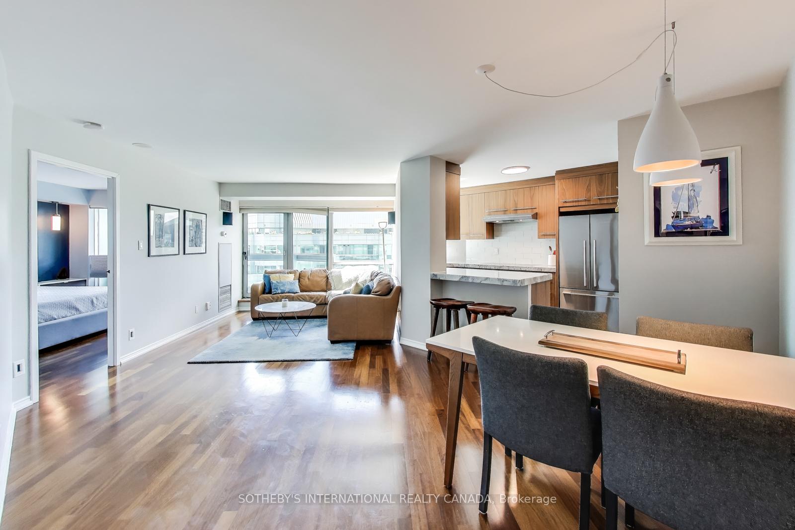 10-yonge-street-toronto-ontario-c12368244