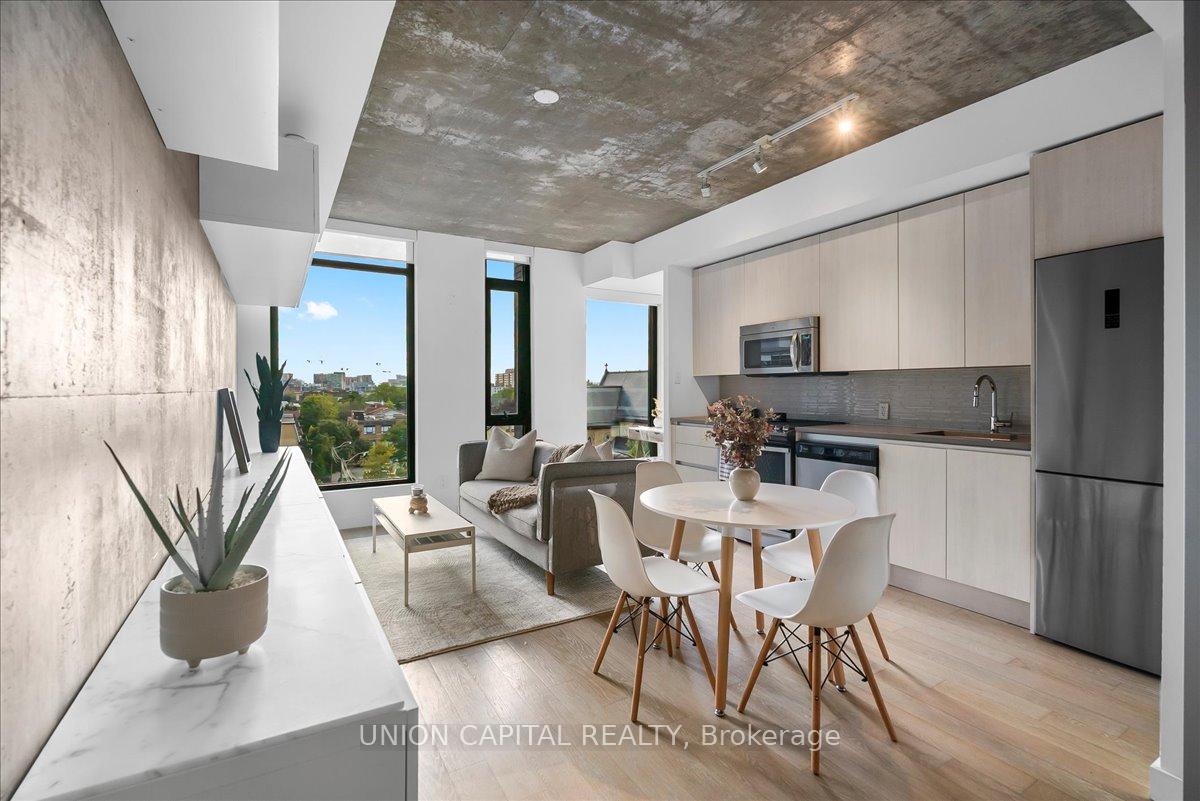 111-bathurst-street-toronto-ontario-c12368289