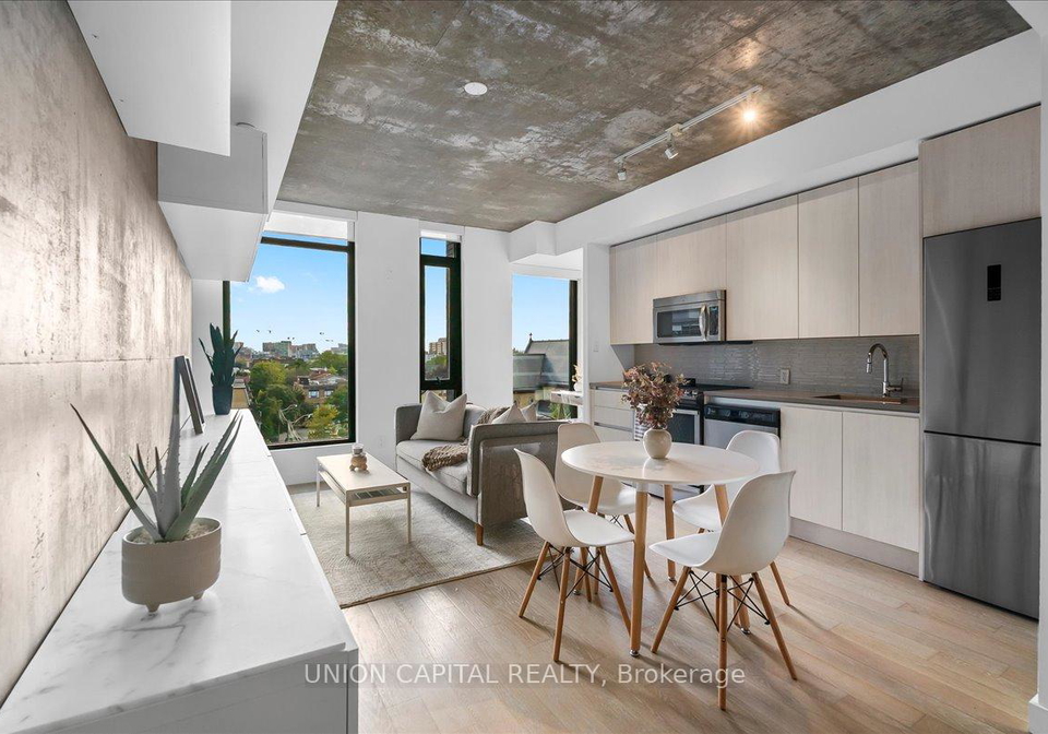 111-bathurst-street-toronto-ontario-c12368289