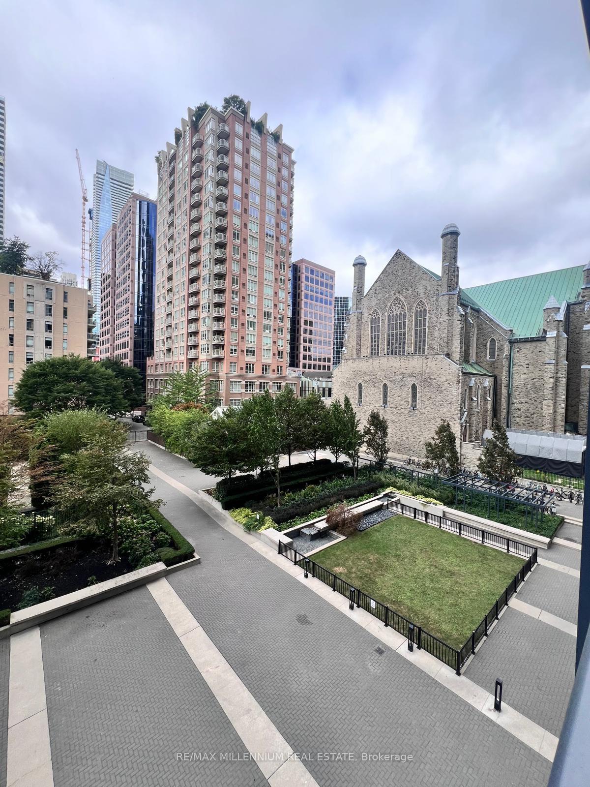 28-ted-rogers-way-toronto-ontario-c12368392