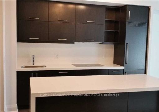 1080-bay-street-toronto-ontario-c12368446