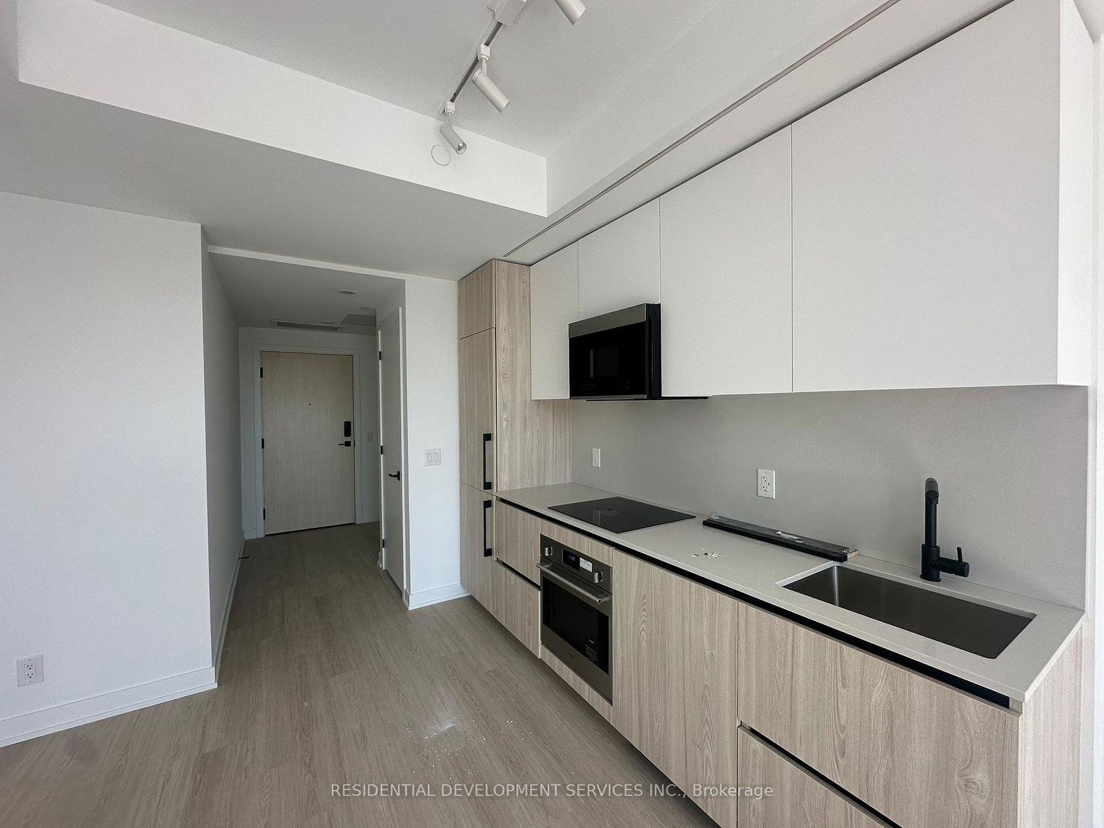 699-sheppard-avenue-e-north-york-ontario-c12368849