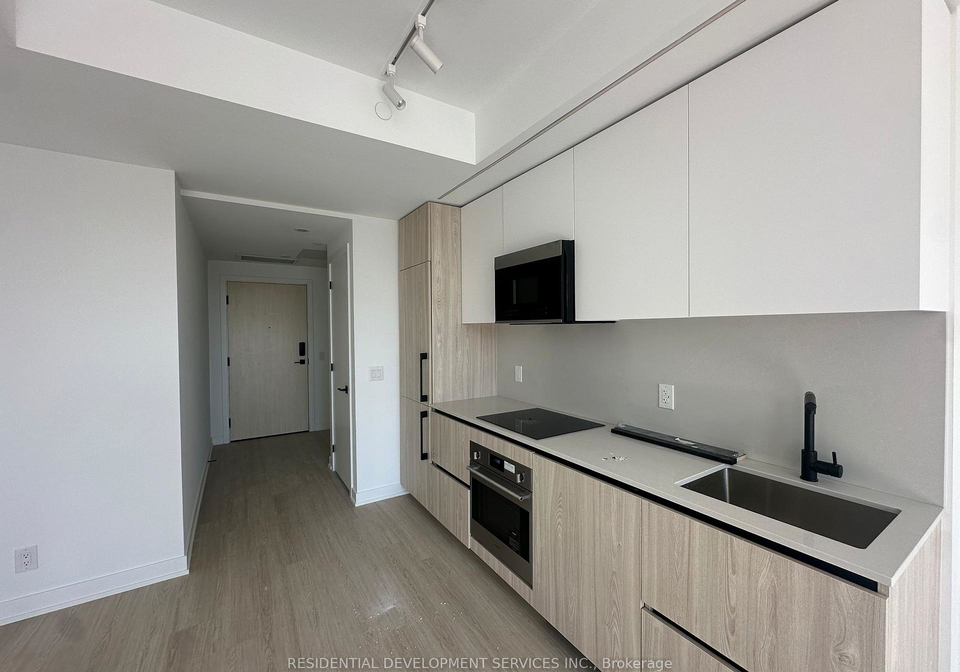 699-sheppard-avenue-e-north-york-ontario-c12368849