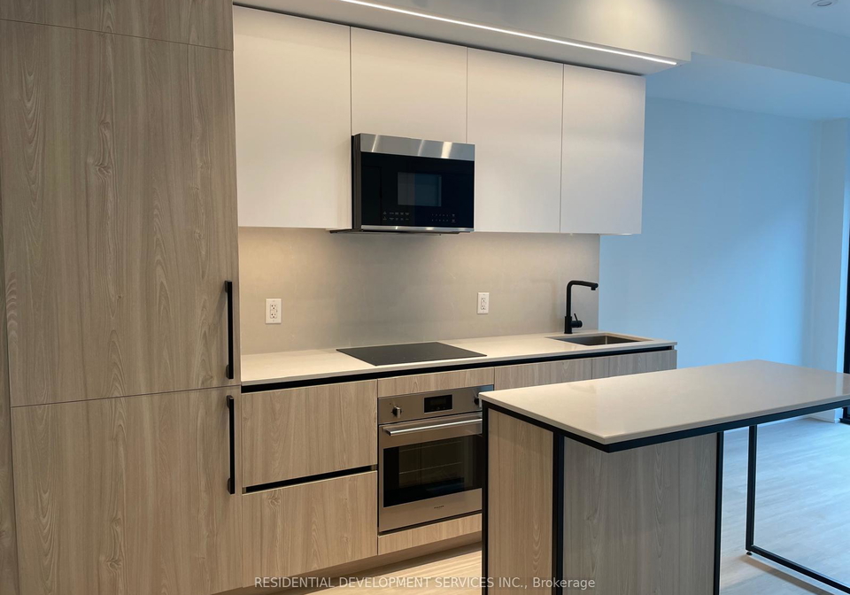 699-sheppard-avenue-e-north-york-ontario-c12369356