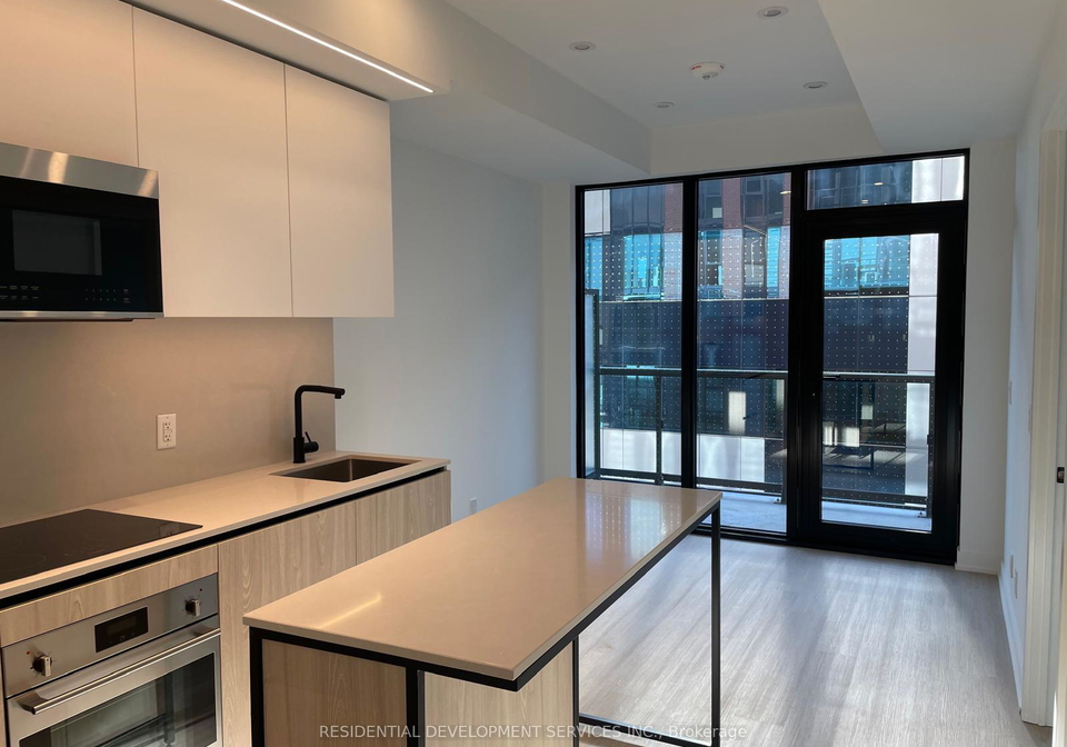 699-sheppard-avenue-e-north-york-ontario-c12369356