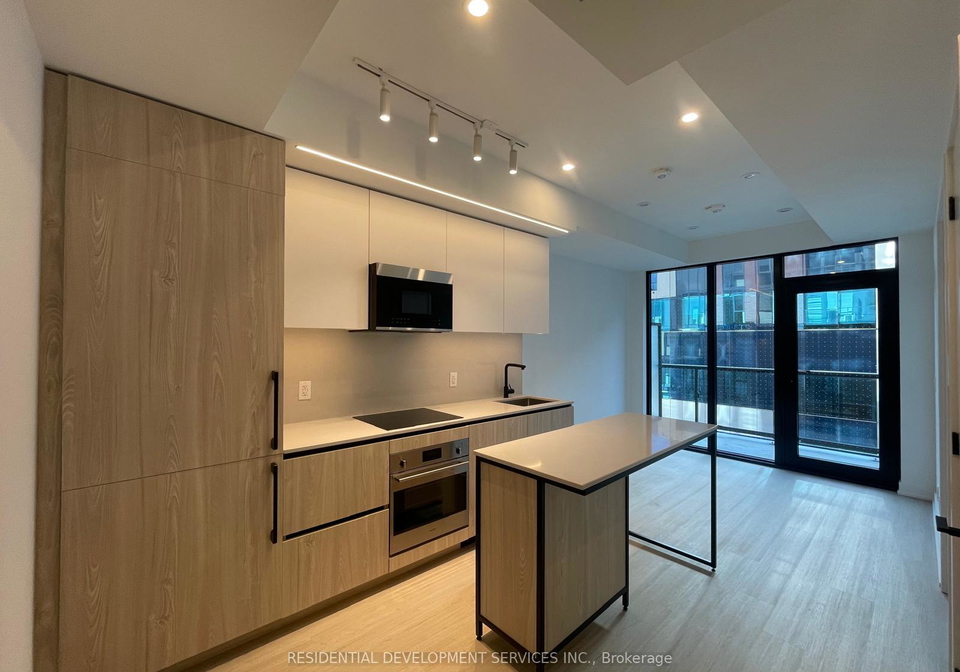 699-sheppard-avenue-e-north-york-ontario-c12369356