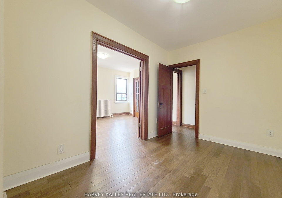 1108-yonge-street-toronto-ontario-c12369448