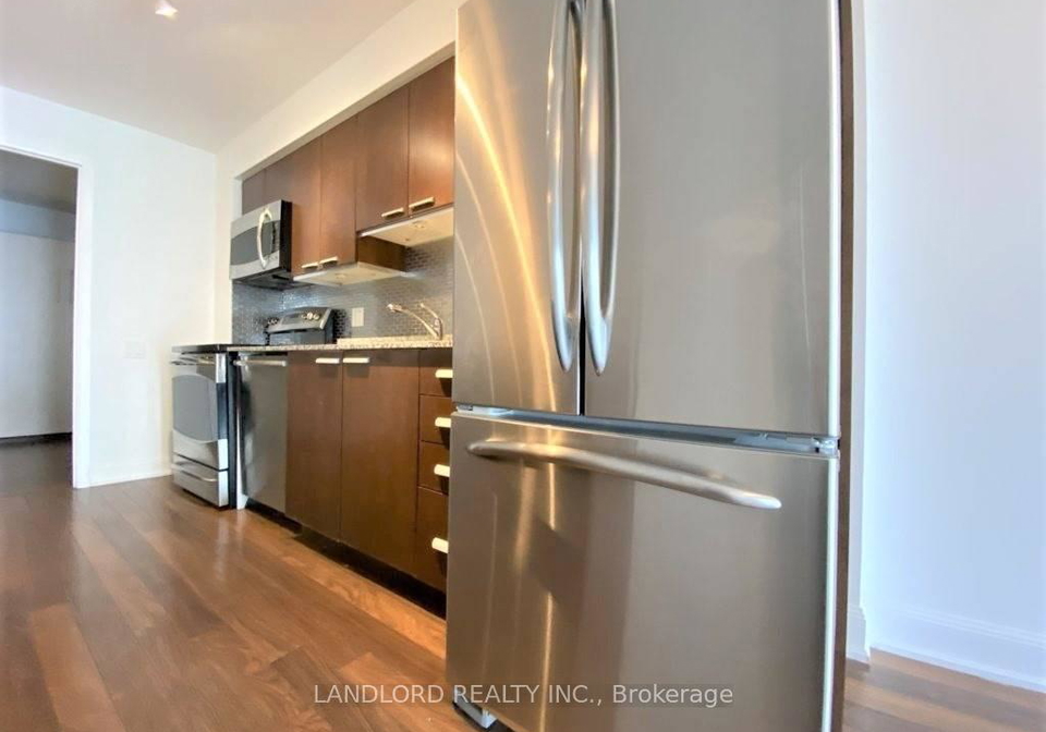 2191-yonge-street-toronto-ontario-c12369841
