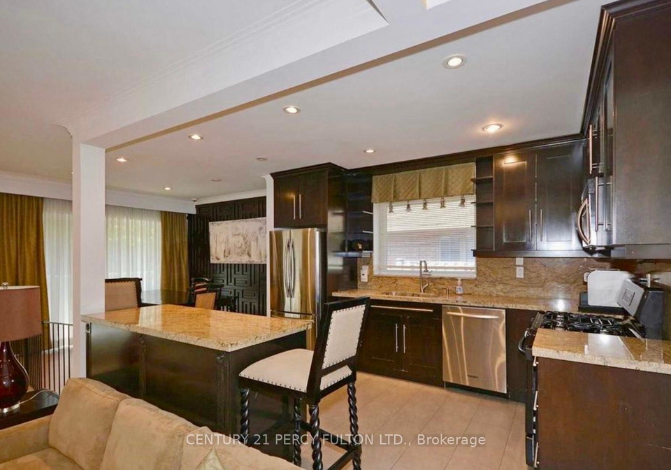 23-pitcairn-crescent-north-york-ontario-c12369942