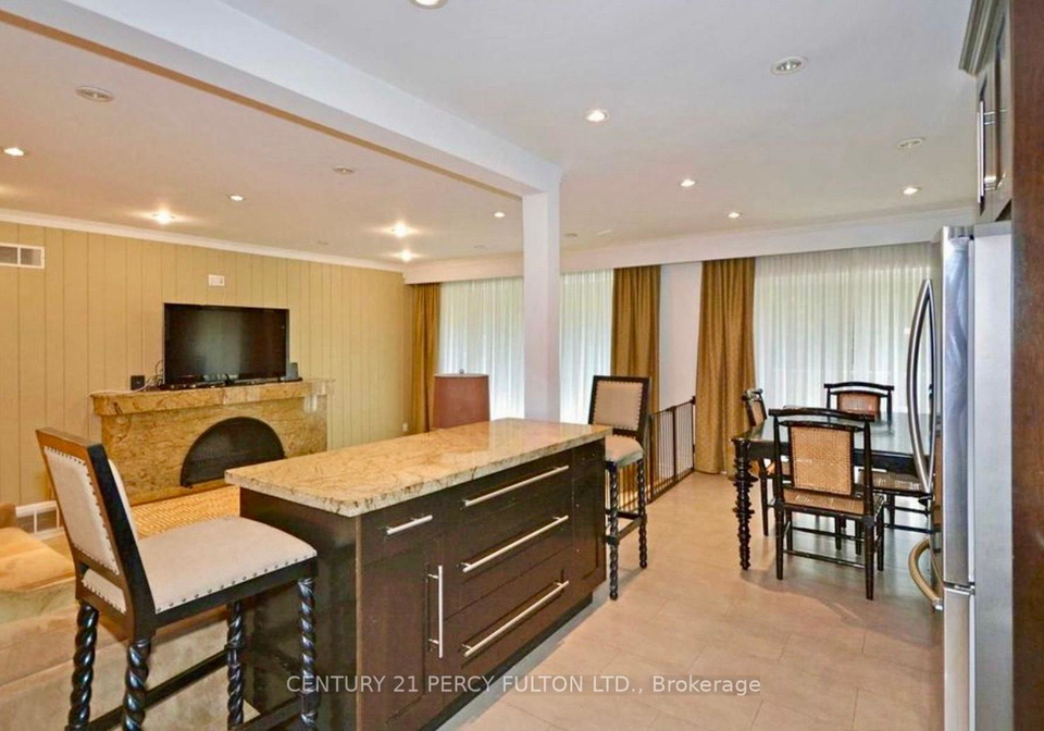 23-pitcairn-crescent-north-york-ontario-c12369942