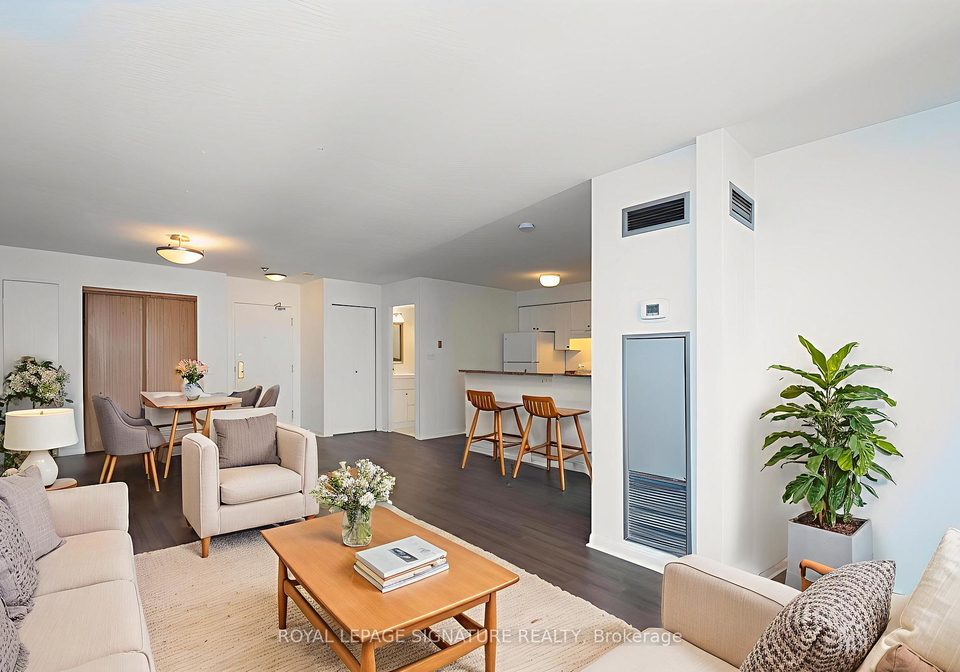 25-grenville-street-toronto-ontario-c12370117