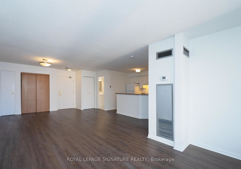 25-grenville-street-toronto-ontario-c12370117