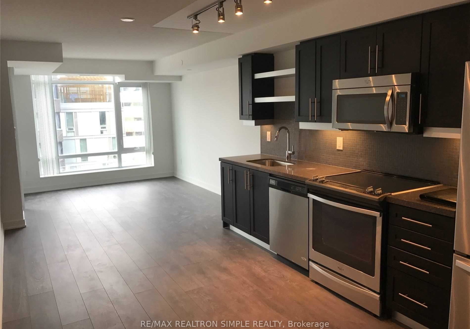 525-adelaide-street-w-toronto-ontario-c12370300